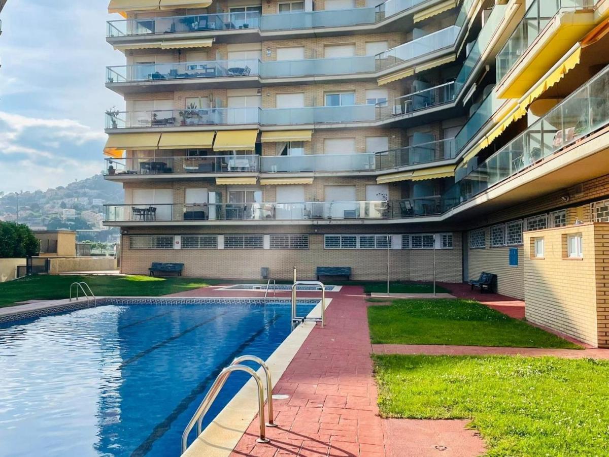 Reconnectar Malgrat De Mar Colom I Apartment ภายนอก รูปภาพ