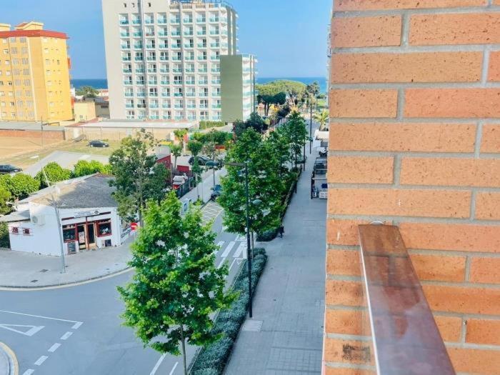 Reconnectar Malgrat De Mar Colom I Apartment ภายนอก รูปภาพ